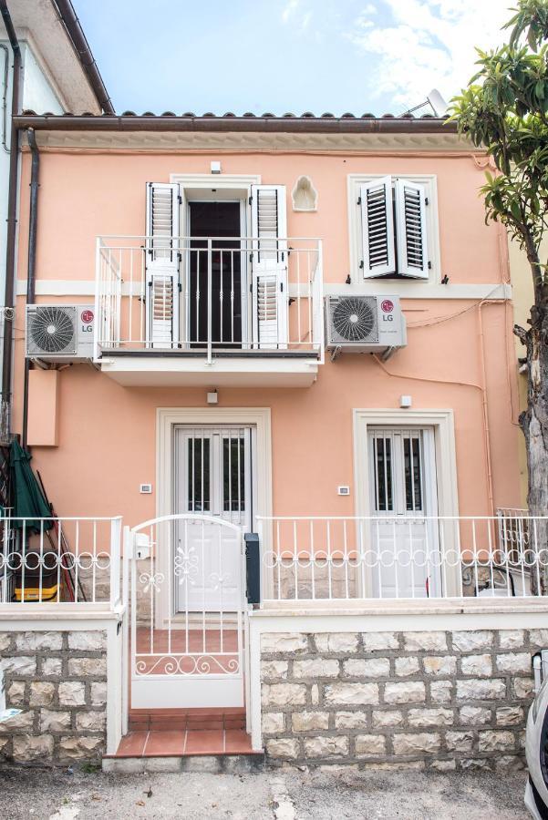 S222 - Sirolo, Nuovissimo Bilocale In Villetta 1P Екстер'єр фото